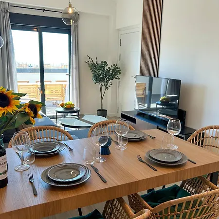 Orizon 01 With Terrace And Sea View